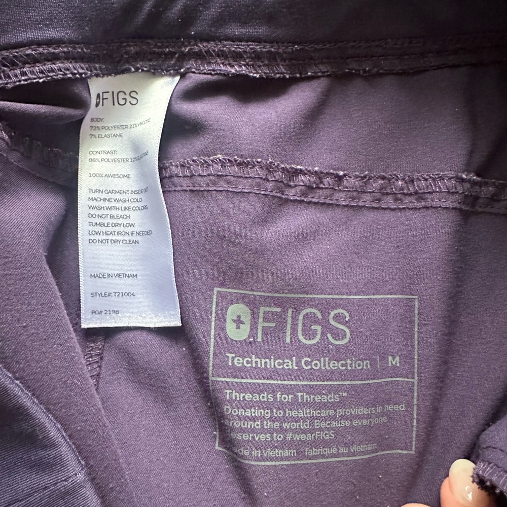 Figs Women's Scrub Set in Deep Purple - Picture 3 of 3